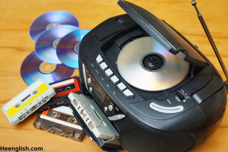 Lợi ích của việc sử dụng máy nghe đĩa CD để học tiếng Anh